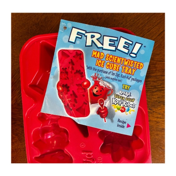 Jell-O Mold Tray and Kool Aid Ice Cube Tray. Never Used - Picture 3 of 3